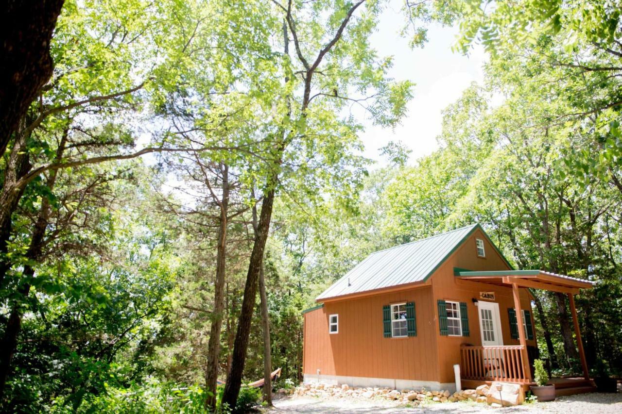 The Cottage Treehouses Hermann Luaran gambar